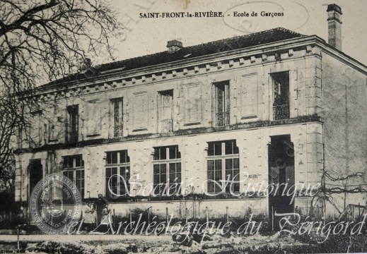 st-front-la-riviere 004