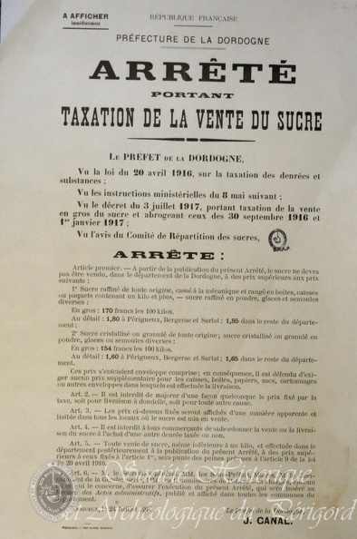 Préfecture de la Dordogne. Arrêté. Taxation de la vente du sucre.Périgueux, 24 juillet 1917. (2 ex) gen-d1-209.jpg