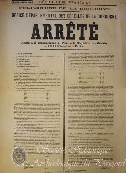 Préfecture de la Dordogne. Office dépar- temental des céréales. Arrêté relatif à la consommation du pain, à la réquisition des céréales et à la fabrication de la farine. Périgueux, 31 juillet 1918. (2 ex) gen-d1-212.jpg