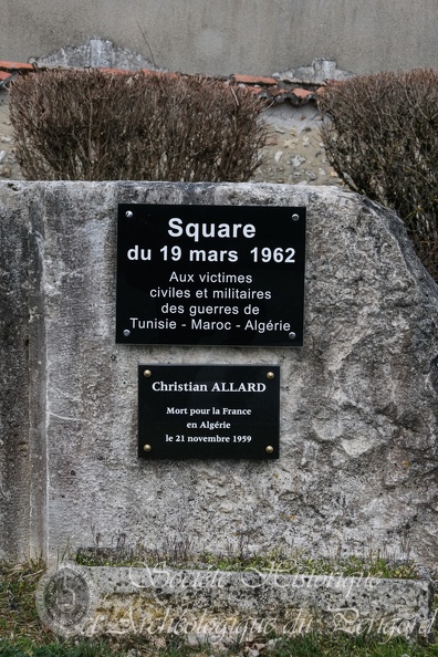 du 19 mars 1962 (victimes des guerres de Tunisie,Maroc,Algérie) Atur - Aux morts d'Algérie-2.jpg