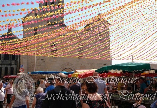 Un marché d'été