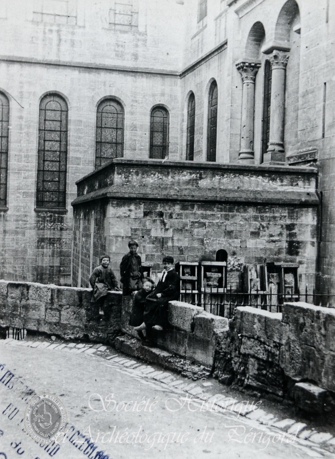 PP px-saint-front-ext 199