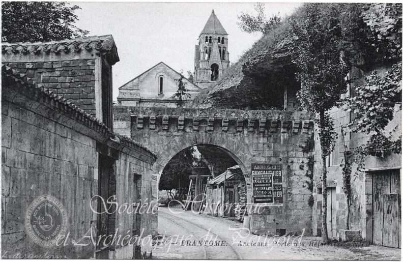 DIST 005 porte des réformés.jpeg