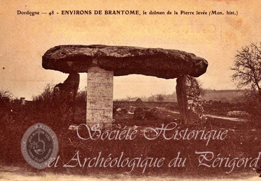 DIST BR 025 Dolmen