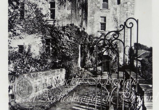 CP03 chateau-l-eveque 011