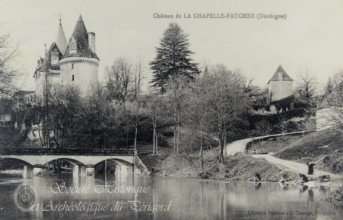 CP04 la-chapelle-faucher 001